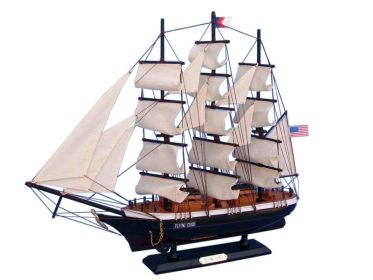 Wooden Flying Cloud Tall Model Clipper Ship (Option: Size)